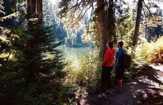 vancouver hiking trails guided holidays